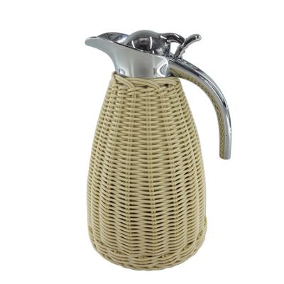 China PORTABLE Handmade Rattan Wrapping Stainless Steel Vacuum Insulated Water Bottle Thermos Tea Coffee Pot for sale