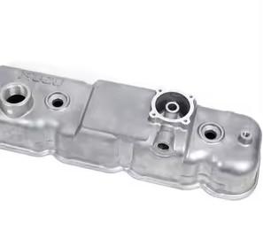 China 8-94476696-1 Cylinder Head Cover For ISUZU NKR 4JB1 4JG2 JMC 493 for sale