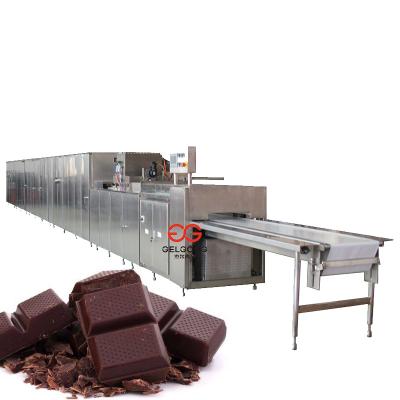 China Chocolate Depositing Machine GG-CJZ175 Chocolate Bar Molding Machinery Chocolate Chips Depositing Machine In Kenya for sale