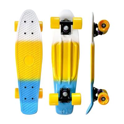 China Youth Outdoor Sport Plastic Board Custom Design Three-color Cute Plastic Skateboard for sale