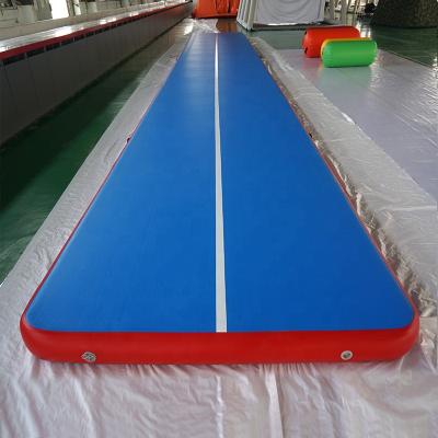 China Indoor or outdoor gymnastics traning and playing factory custom gymnastics training equipment inflatable gymnastics landing mat Te koop