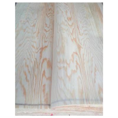 China Traditional Natural Rotary Cut Sideboard Wood Veneer Chinese Pine Veneer for sale