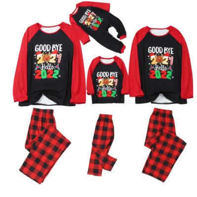 China 2021 Wholesale Breathable Family Matching Children Sleepwear Christmas Halloween Pajamas Holiday Striped Children Set Gift Christmas Pajamas for sale