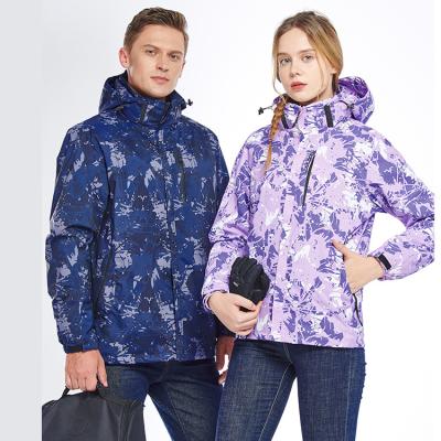 China Wholesale Waterproof Camouflage Jacket Men And Women Three-in-One Autumn And Winter Polar Fleece Suit Couples Two-piece Jacket For Women for sale