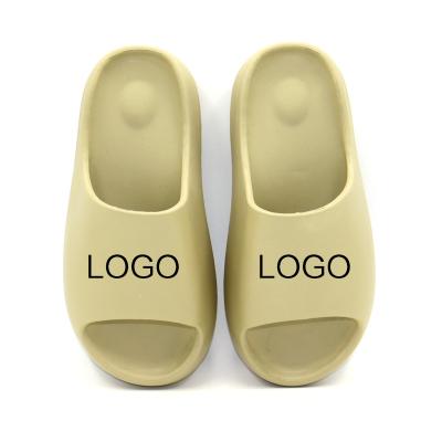 China Fashion Trend Dropshipping High Quality Custom Unisex Designer Men Slipper Yeezy Slips For Home Wholesale Original Men Yeezy Slipper Slips for sale