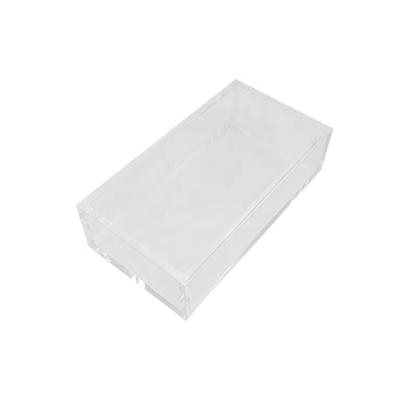 China Handmade Luxury Rectangle Cast Acrylic Guest Napkin Napkin Holder For Tables for sale