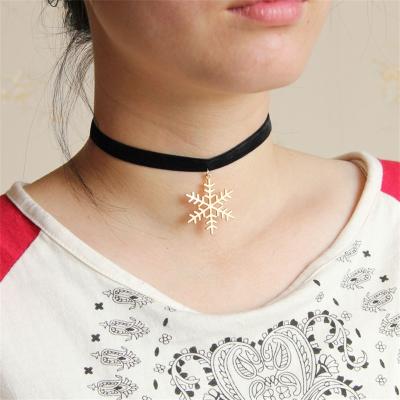 China Fashion News Gold Color Snowflake Gothic Choker Necklace Jewelry Charm Neck Accessories Cute Pendant Necklace Women Party for sale