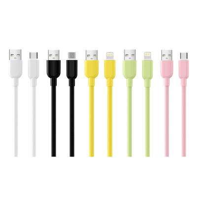 China Cable de dados de silicone personalizado 1M 5V 2A / 3A Cable de transferência USB de alta velocidade à venda