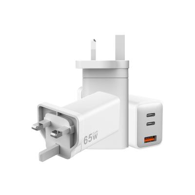 China GaN Fast Charging Block 65W 3 Port USB Wall Charger Customized Logo for sale