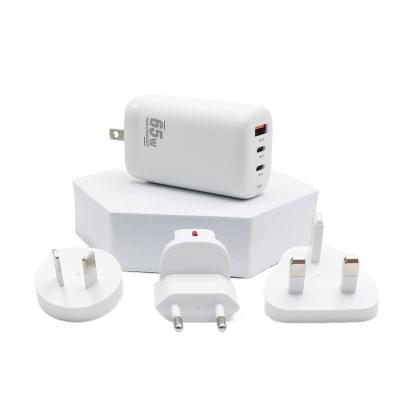 China 65W 3 Port Fast Charging Wall Charger USB C Type C Charger Block For Tablets Phones for sale