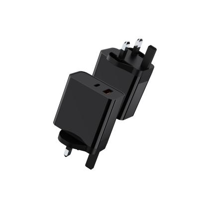 Chine 2025 LX-Marque UK Plug à double port USB A et USB C Téléphone à charge rapide Adaptateur de chargeur murale OEM à vendre