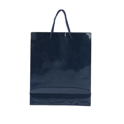 China 2020 RRD Hotsale Recyclable Gift Bag Shopping Bag Paper Bag Packaging For Festival With Handle for sale