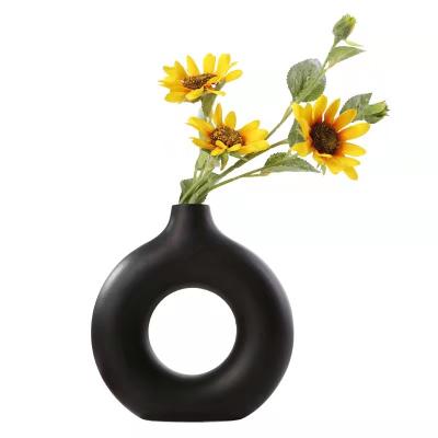 China Hot Selling Minimalist Ceramic Hydroponic Simple Creative Hydroponic Flower Ornaments Porch Decoration Central Institute of Statistics Personality Vase Circle End Art Border for sale