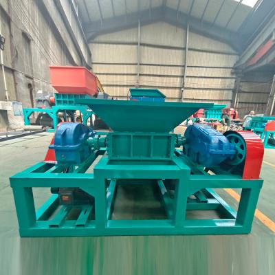 China Waste Plastic Bottle Wood Pallet Iron Barrel Recycling Wood Double Shaft Shredder Machine for sale