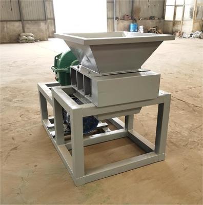 China Plastic Double Shaft Shredder with Holding Knife Thickness 1cm to 5cm 1380*800*1400 for sale