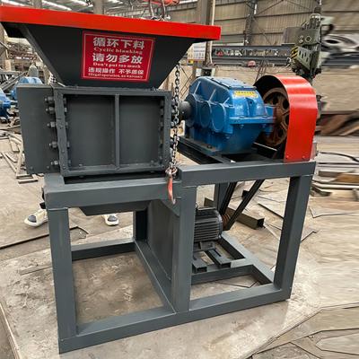 China Plastic Double Shaft Shredder for Top Selling Waste Recycle Machine at 220V Voltage for sale