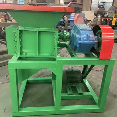 China 0.6T Weight Wood Recycling Shredder with Multifunctional and Double Shaft Design for sale