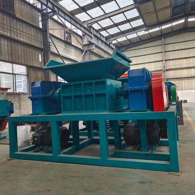 China Voltage 220V 380V Double Shaft Double Power Shredder for Trend Passenger Car Tires for sale