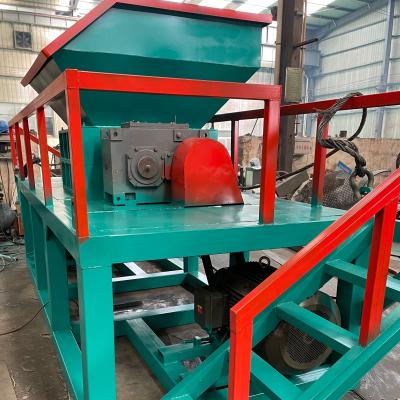 China Twin Shaft Hob Shredder for Recycling Old Leather Waste Clothes at Latest Generation for sale