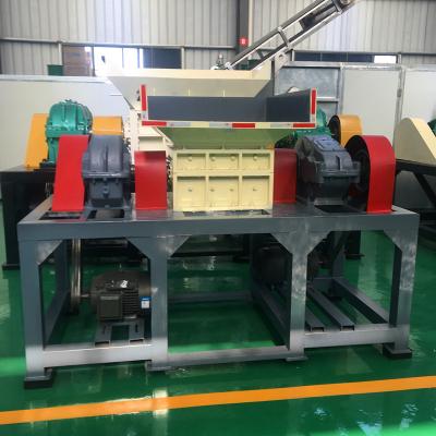 China Double Shaft Shredder for Wood Pallet and Cardboard in Industrial Recycling Processes for sale