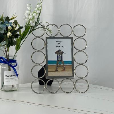 China Creative Iron Art Metal Photo Frame Home Furnishing Personality Decoration Decoration for sale