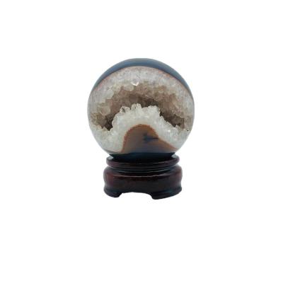 China Europe Good Quality Natural Agate Hole Agate Ball Smile Crystal Ball Smile Crystal Ball for sale