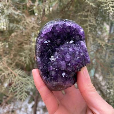 China China Wholesale Amethyst Geode,Natural Quartz Crystal Amethyst Geode Group for sale