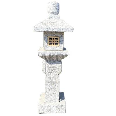 China Japanese Natural Gray Granite Japanese Garden Stone Lanterns for sale