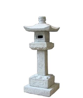 China Japanese Natural Gray Granite Garden Decoration Japanese Stone Lanterns Nishinoya for sale