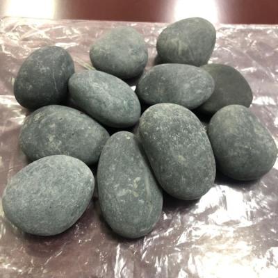 China Landscaping Garden Decoration Natural Landscaping Black River Stone Pebbles for sale