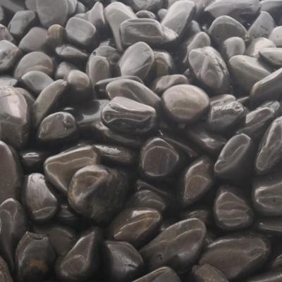 China Natural Stone Natural Black High Polish Pebbles For Decorations for sale