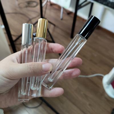 China Cosmetic 3ml 5ml 10ml Transparent With Black Silver Spray Bottle Glass Bottles High Grade Gold Spray 10ml Perfume Bottle for sale