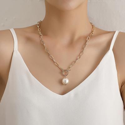 China FASHIONABLE Authentic Imitation Pearl Necklace Gold Pearl Hawaiian Chain Stainless Steel MELLON Necklace Lady Pendant Necklace for sale