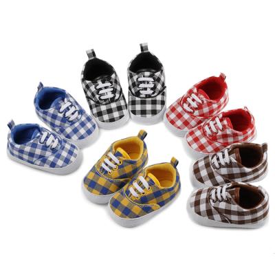 China Breathable Comfort And Casual Cotton Plaid Printing Non Slip Newborn Unisex Baby Sports Shoes for sale