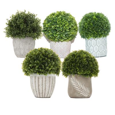 China Modern Mini Cement Potted Artificial Topiary Tree 6.5