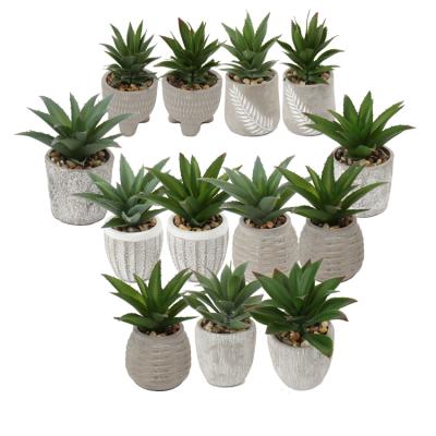 China Small Size 2021 Wholesale Realistic Artificial Vera Plant With White Pot Aloe Traditional Hot Sale New Product for sale