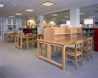 China Workstations table and Reading Desks used Oak wood furniture with Study chairs and Tall Bookshelf display cabinets for sale