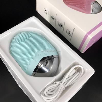 China Multifunctional Rechargeable Waterproof Electric Silicone DEEP CLEANING Hot Selling Facial Cleansing Brush for sale