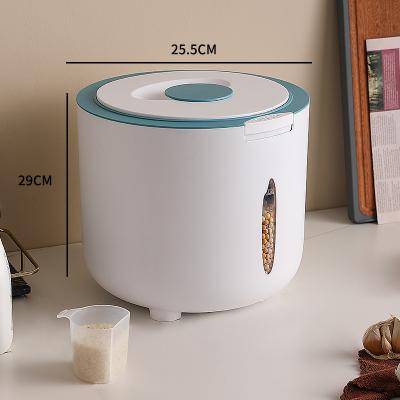 Китай Sustainable Kitchen Rice Bucket Dog Food Storage With Measuring Cup Plastic Rice Storage Containers продается