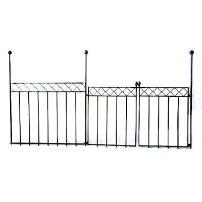 China Strong Defensive Yard Fence Panel Firm Garden Fence Glossy Black Steel Barrier for sale