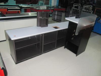 China Customized Retail Store Checkout Counters Cash Counter Table With Hooks for sale