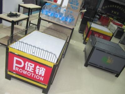 China Yellow Supermarkets SPCC / PVC Plate Metal Promotional Table 100×80×70mm for sale