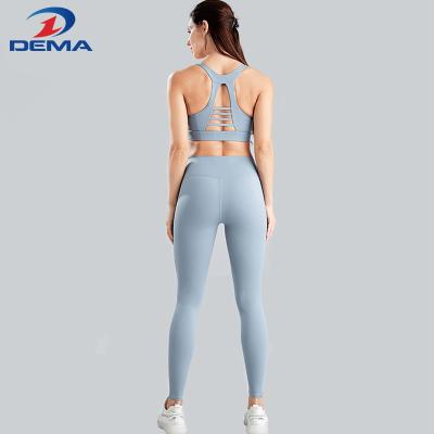 China Breathable Wholesale Athletic Sports Wear Set Women Fitness Clothing With Side Reflective Design 2 Piece Yoga Equipment for sale