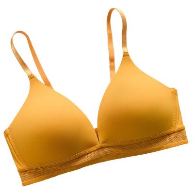 China Seamless Hot Sale Customized Fashionable Thin Seamless Wire Free Young Girl Bra Breathable Women Bras ladies inner wear bra for sale