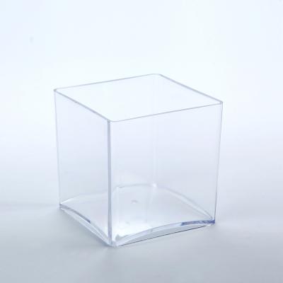 China Clear Cube Floral Floristry Designer Traditional Acrylic Home Wedding Decorative Cube Vase for sale