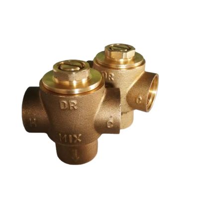 China Commercial Kitchen 3/4 Inch 3 Way Thermostatic Mixing Valve At The Same Time It Has Anti-scald Function for sale