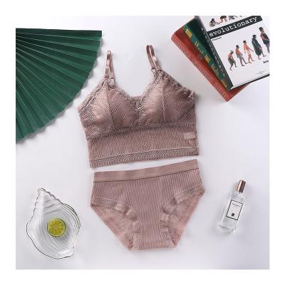 China Wholesale QUICK DRY Women's Soft Cross Back Beauty Girl Lace Bra Cross Back Wrapped Tube Top Panty Sets for sale