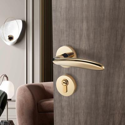 China JUNCHEN 8042 Traditional Light Luxury Gold Lever Door Handles For Furniture Doors Room Bedroom Hotel Interior Door Lock for sale