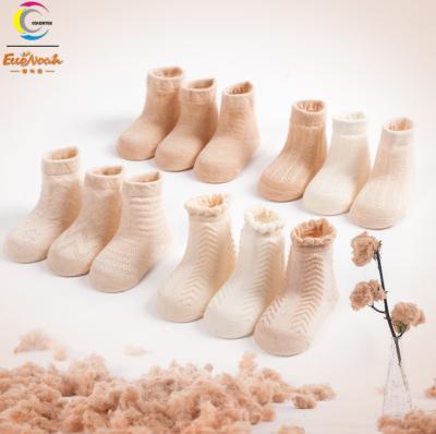 China Antibacterial spring and autumn cotton baby oganic baby socks 0-1T boneless loose socks for sale