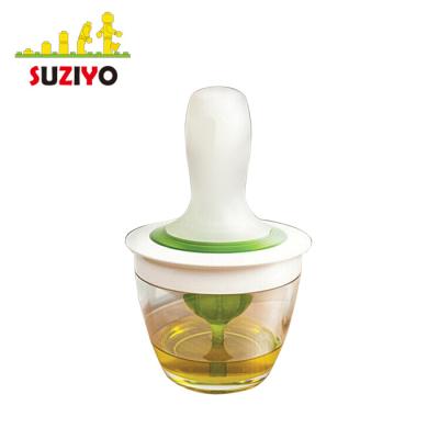 China Sustainable Silicone Basting Pastry BBQ Oil Brush Dispenser for sale